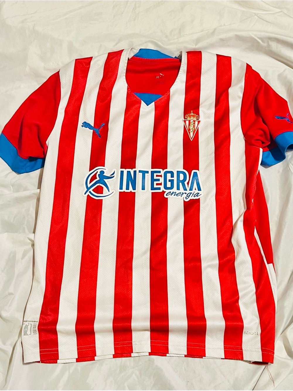 Puma Red & White Striped Alimerka Soccer Jersey with Blue Trim L